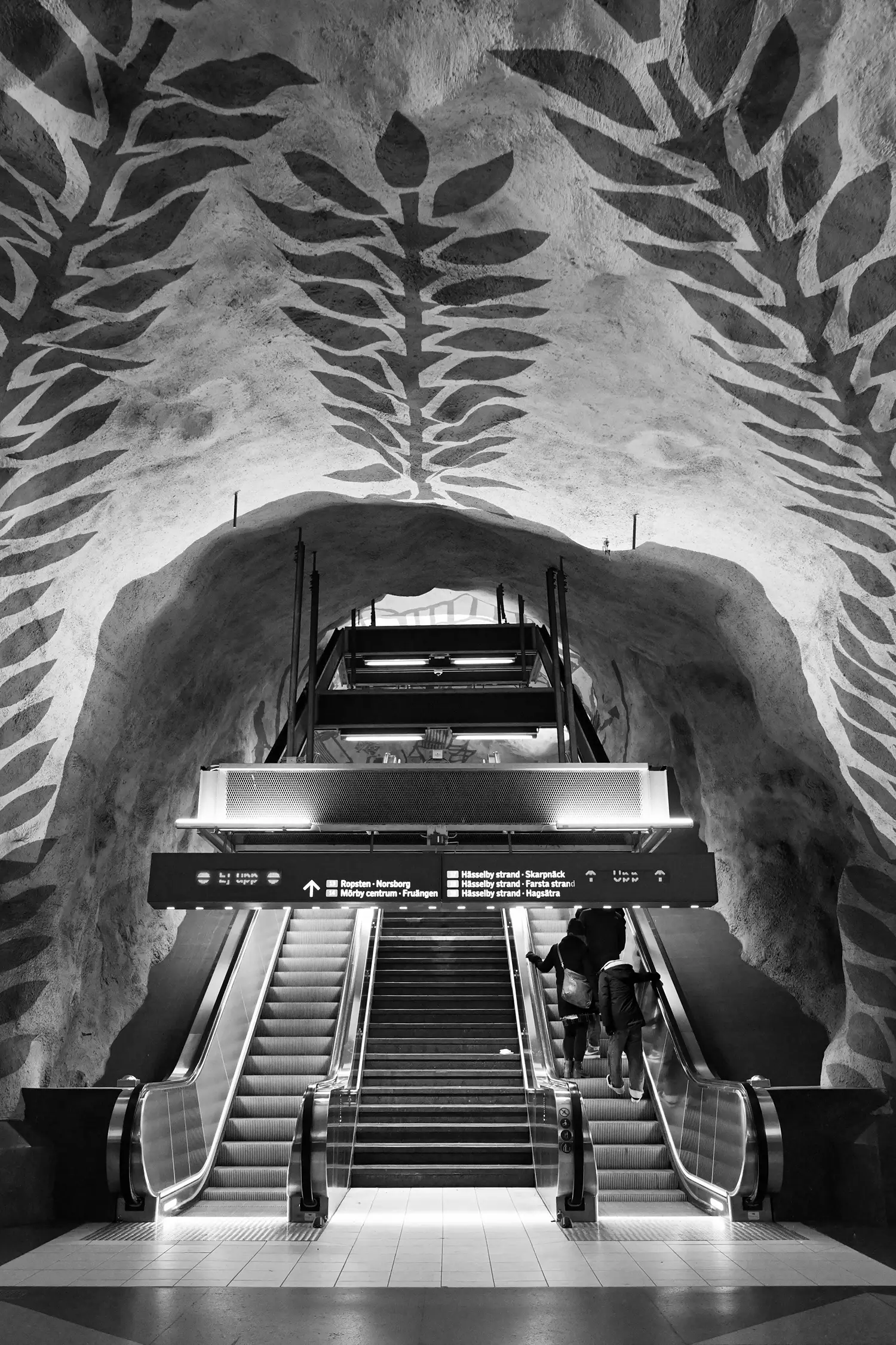 Kamila Mankiewicz Photography; Stockholm Metro Art; Stockholm Subway Art; Metro Station Stockholm; T-Centralen Station; Photographer in Stockholm; Stockholm Photography; Photojournalism in Stockholm; News in Stockholm
