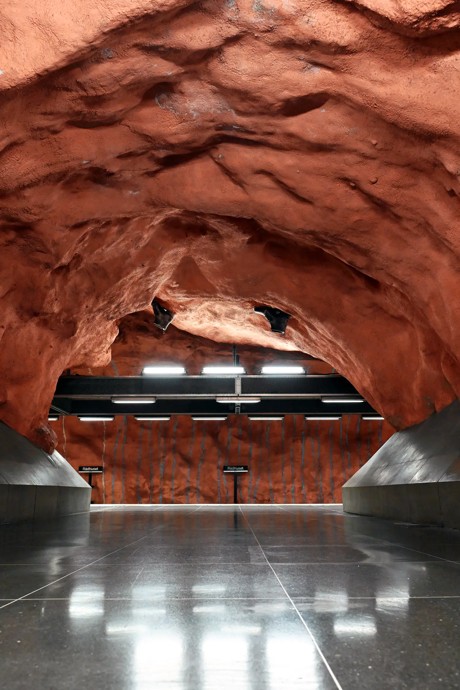 Kamila Mankiewicz Photography; Stockholm Metro Art; Stockholm Subway Art; Metro Station Stockholm; Kungsträdgården Station; Photographer in Stockholm; Stockholm Photography; Photojournalism in Stockholm; News in Stockholm