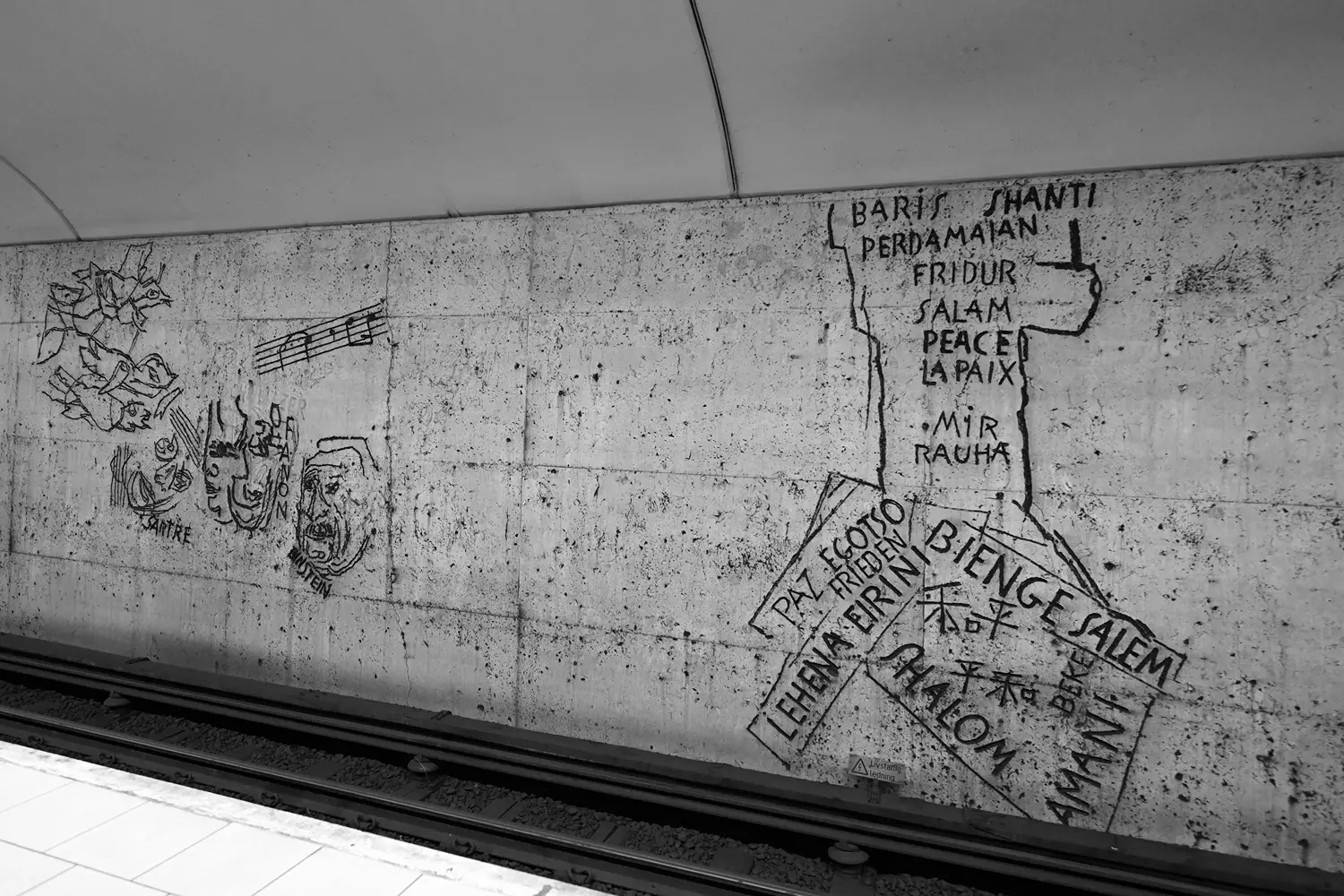 Kamila Mankiewicz Photography; Stockholm Metro Art; Stockholm Subway Art; Metro Station Stockholm; Östermalmstorg Station; Photographer in Stockholm; Stockholm Photography; Photojournalism in Stockholm; News in Stockholm